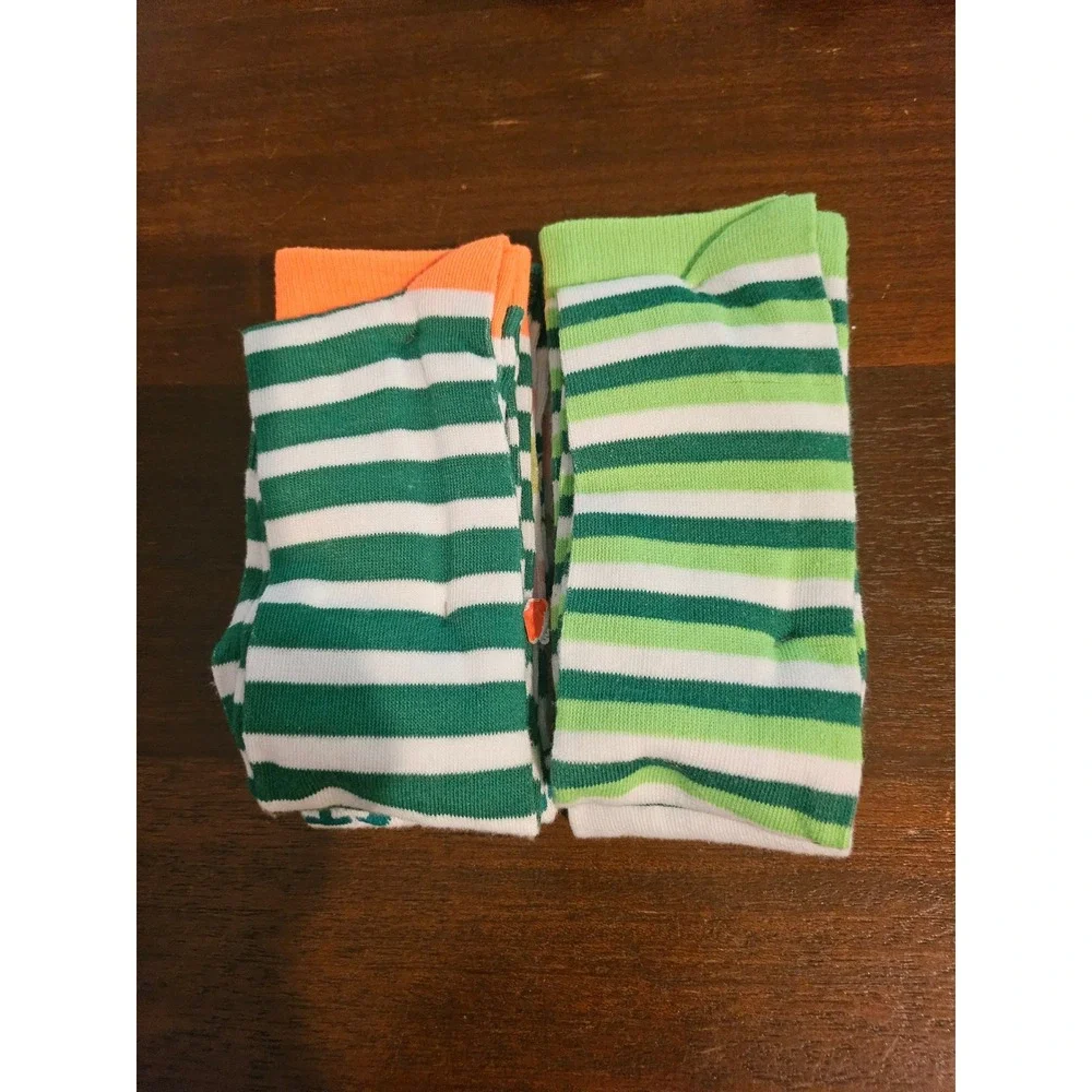 Who needs luck Knee High Socks Womens 4-10 St Patricks Day Shamrock 2 Pair Pack